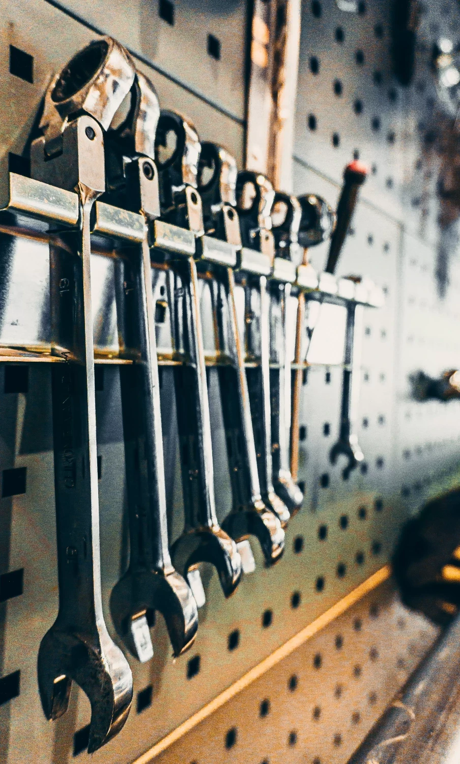 chiavi inglesi autoriparazioni lezza garage 