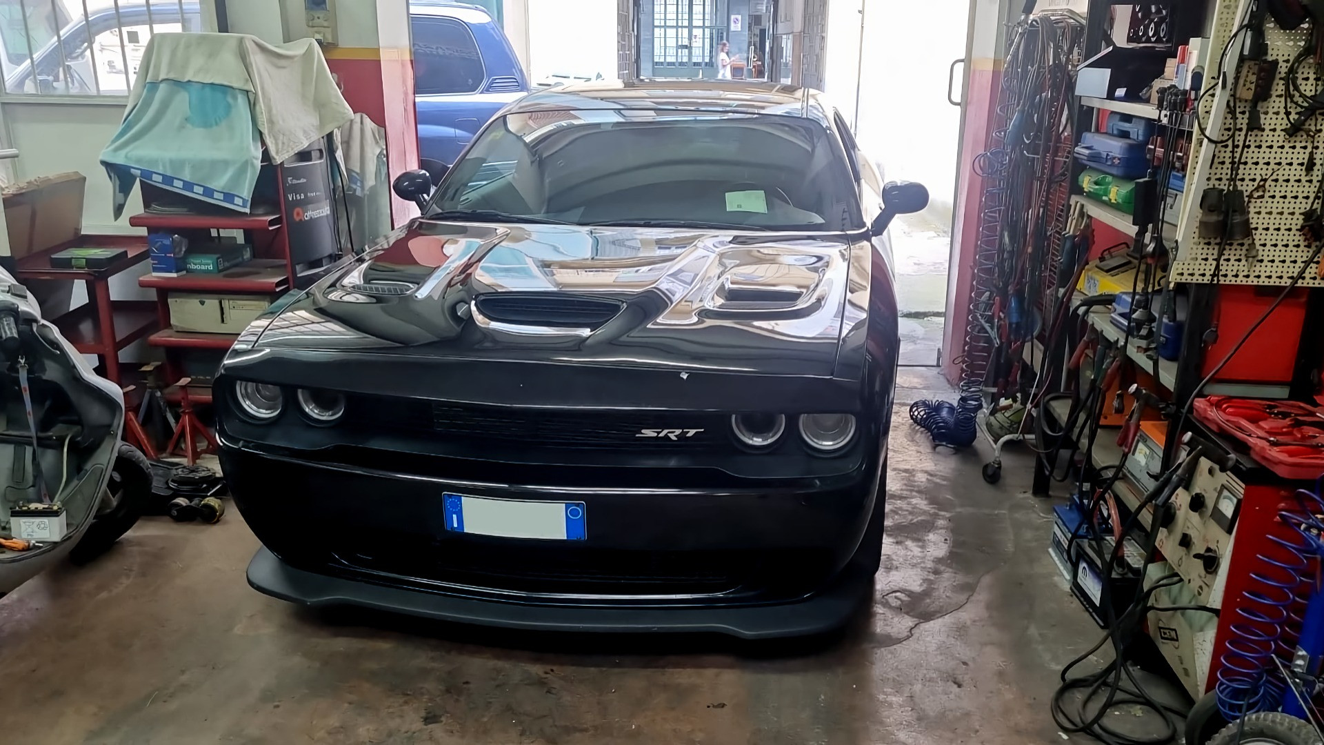 dodge challenger srt